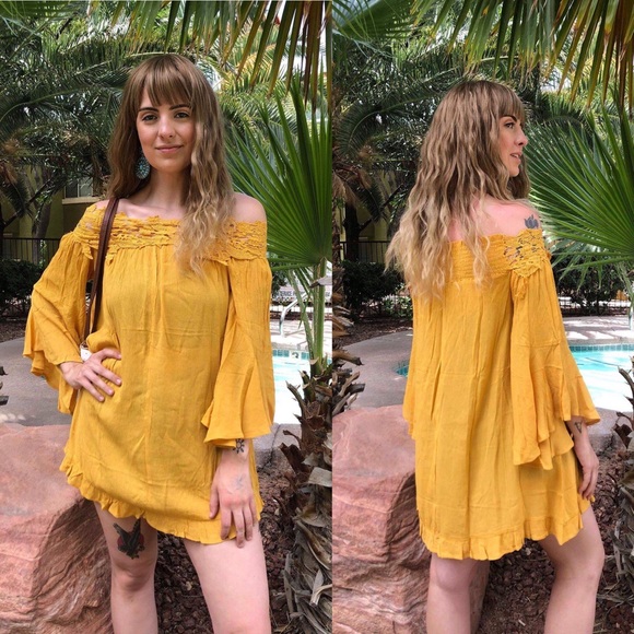 🆕 The Sunshine Off The Shoulder Lace Dress - Picture 1 of 5